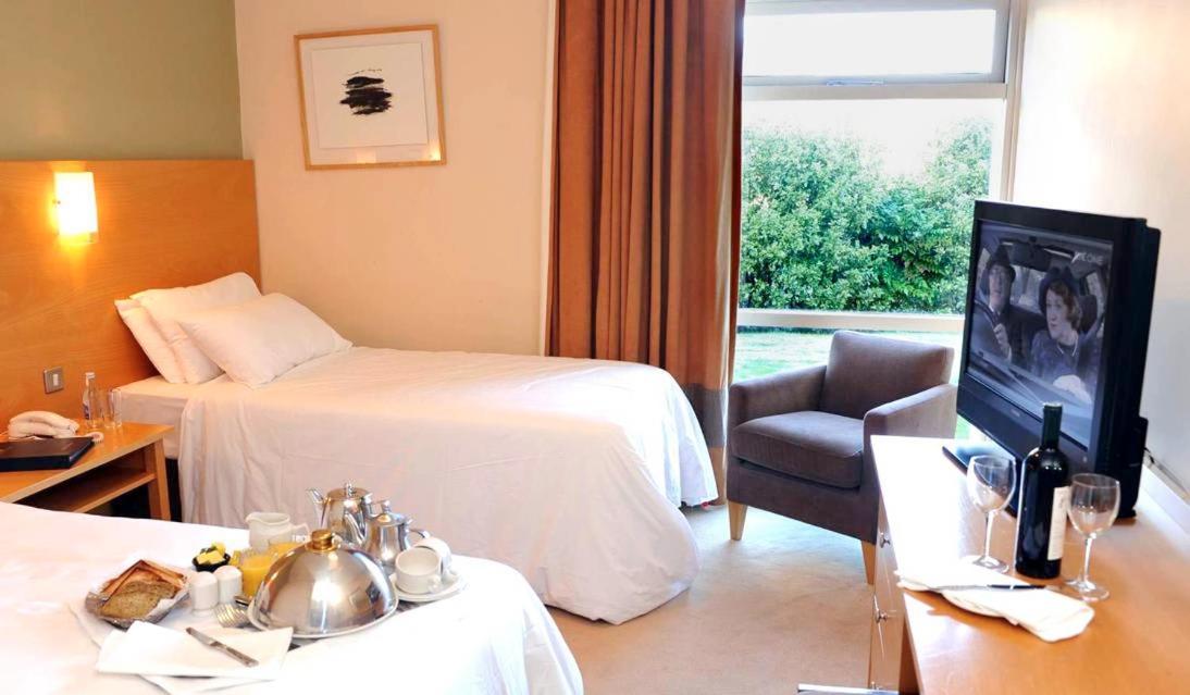 The Kenmare Bay Hotel & Leisure Resort ภายนอก รูปภาพ